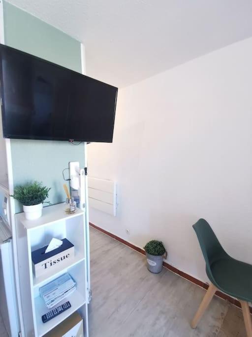Superbe Studio Renove Avec Piscine Et Vue Marina Le Barcarès Zewnętrze zdjęcie