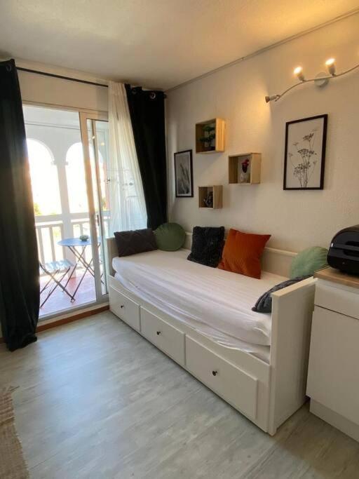 Superbe Studio Renove Avec Piscine Et Vue Marina Le Barcarès Zewnętrze zdjęcie